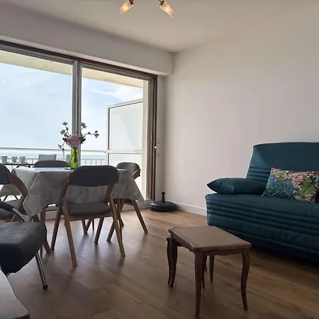 L'empire - - Face - - Lb600-041 Appartement