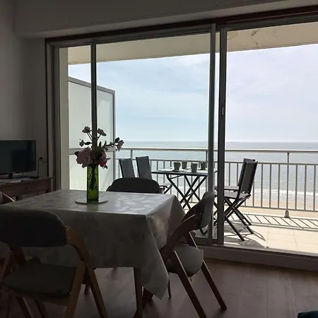 Appartement L'empire - - Face - - Lb600-041 *